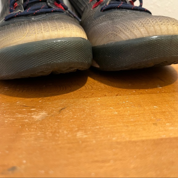 Nike football running shoes - Picture 10 of 15